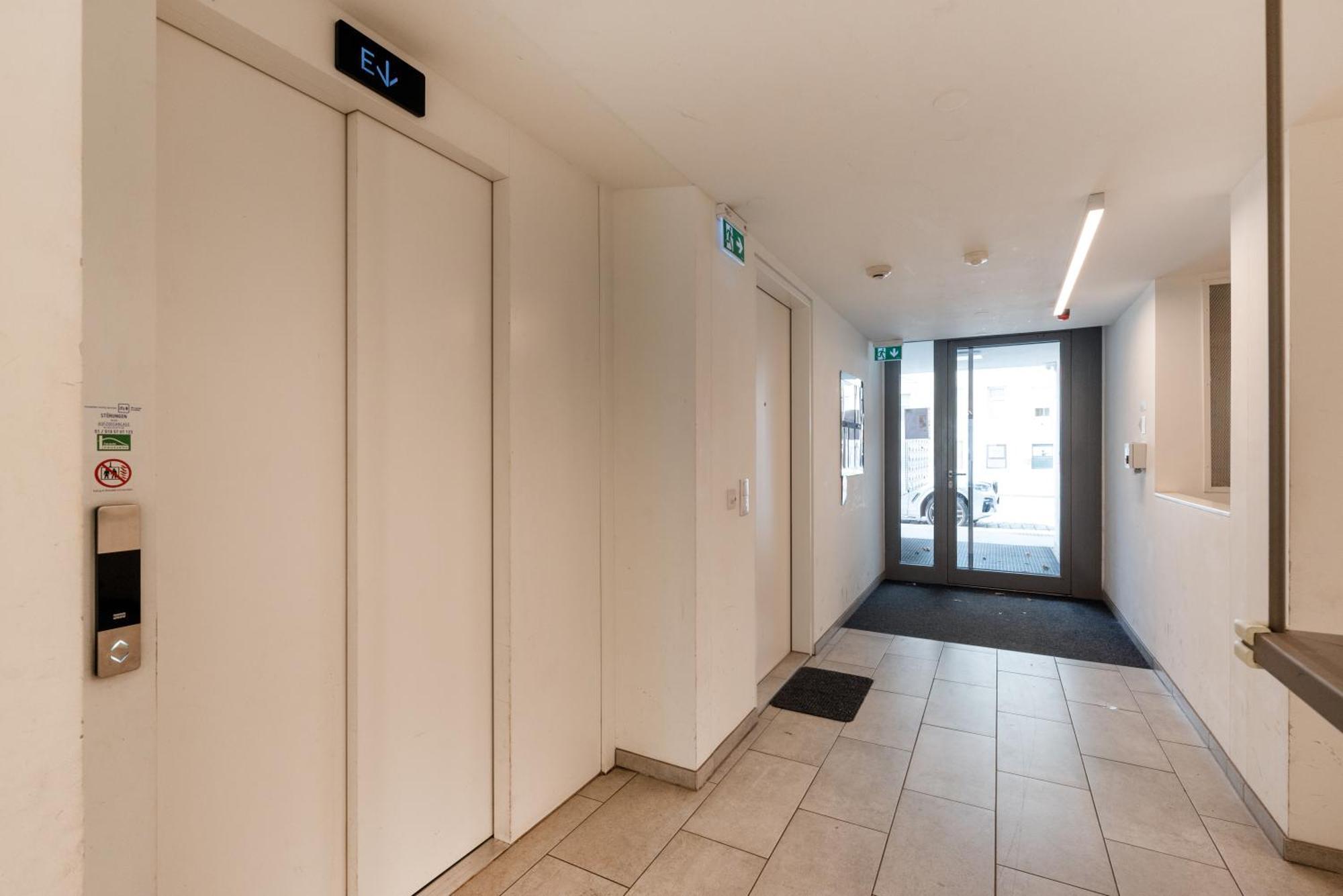 Apartment Mit Traumhafter Dachterrasse & Weitblick Wien Eksteriør bilde