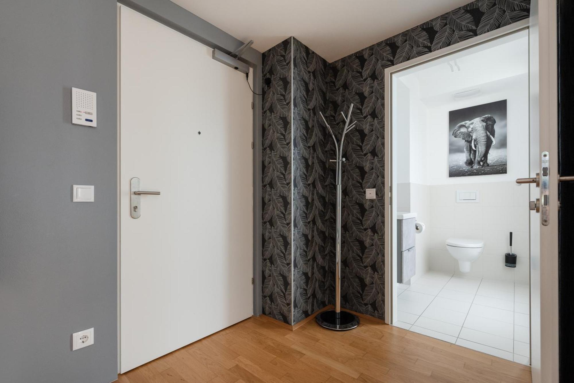 Apartment Mit Traumhafter Dachterrasse & Weitblick Wien Eksteriør bilde