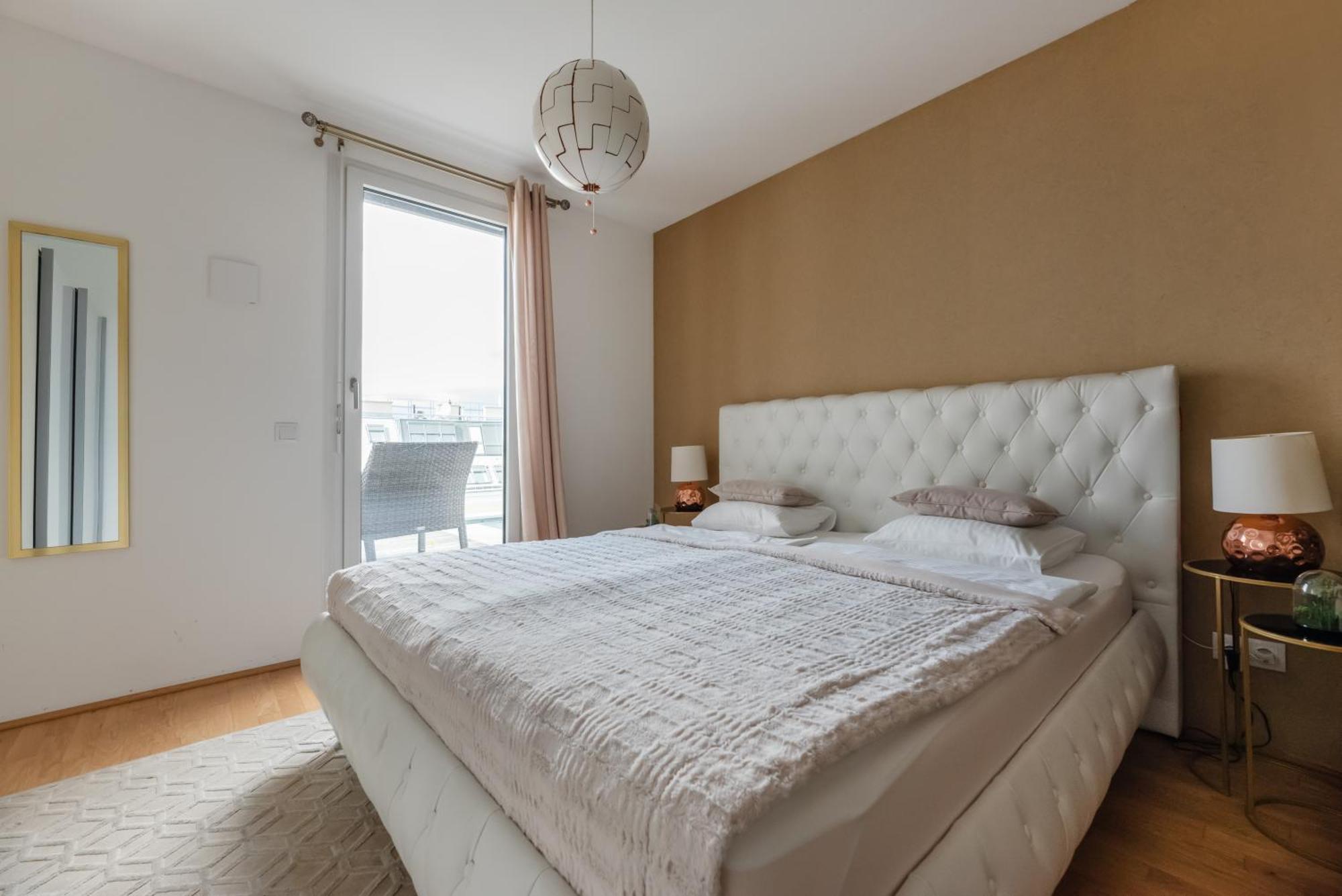 Apartment Mit Traumhafter Dachterrasse & Weitblick Wien Eksteriør bilde