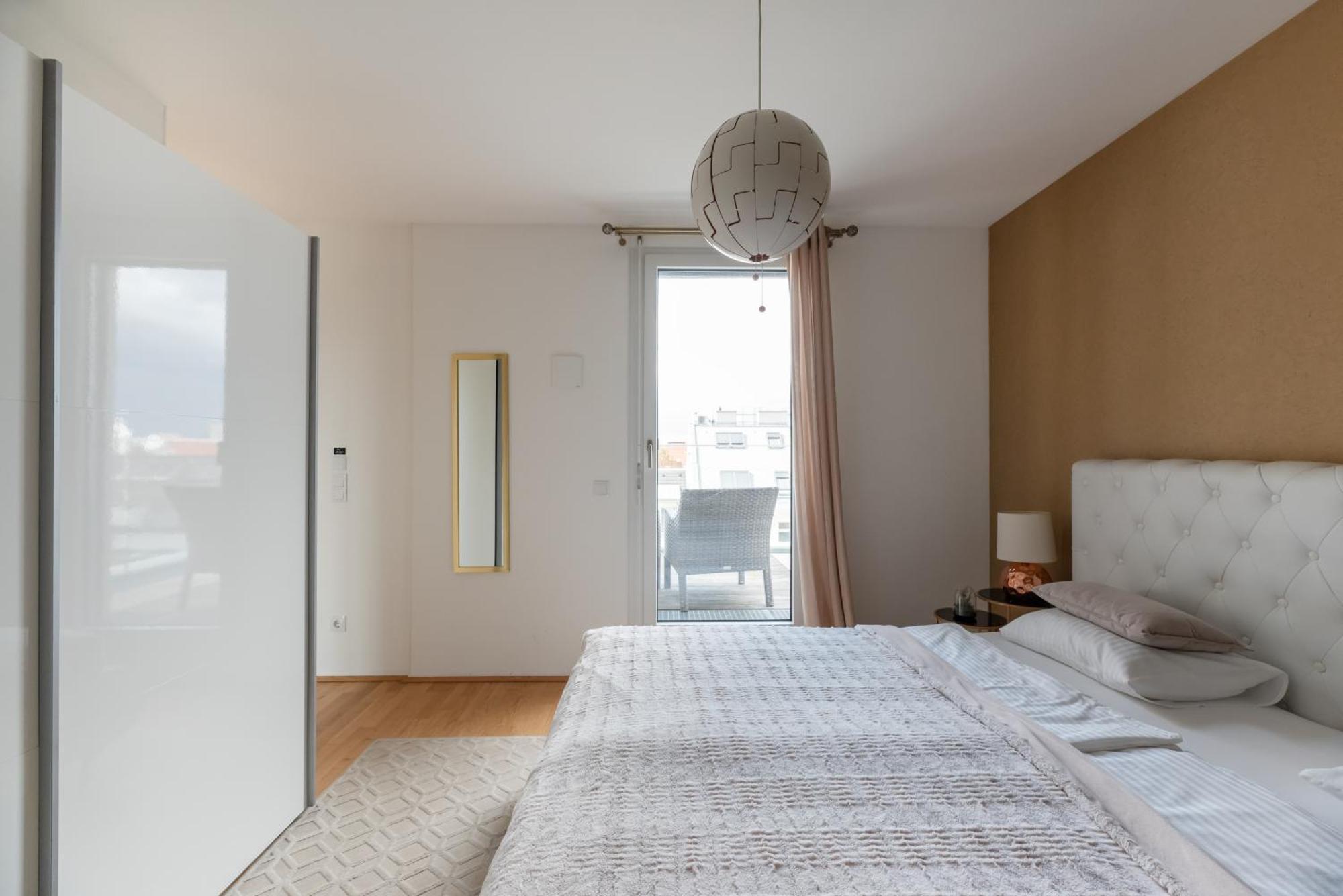 Apartment Mit Traumhafter Dachterrasse & Weitblick Wien Eksteriør bilde
